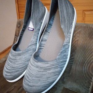 Hash Bubbie Womens Size11 Casual Sneakers Slip On Shoes Mesh Tennis New!